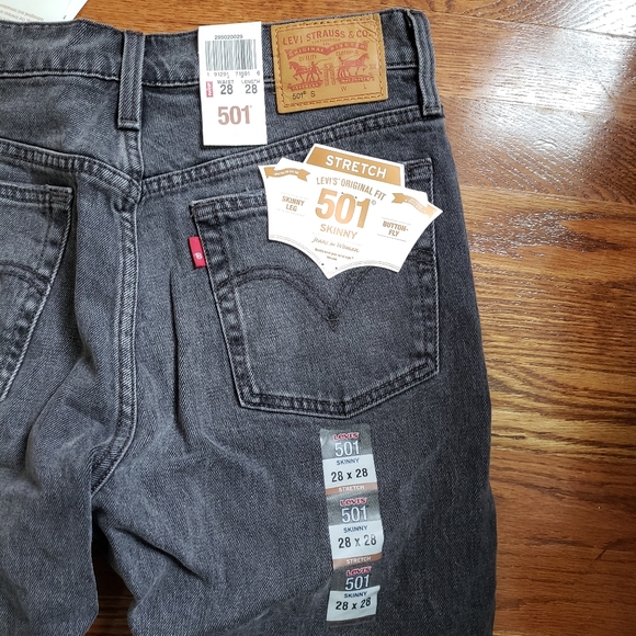 Levi 501 NWT - Picture 3 of 3